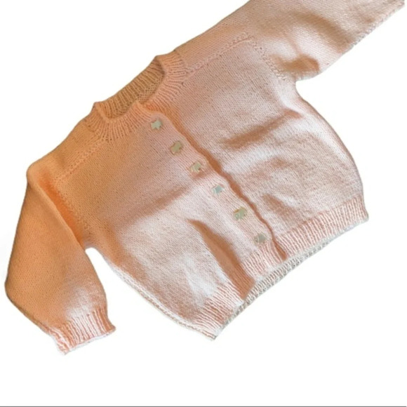 Pink hand knit sweater with dog buttons​ - Picture 5 of 14